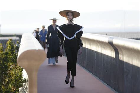 Chanel, Jacquemus Comment Marseille est .